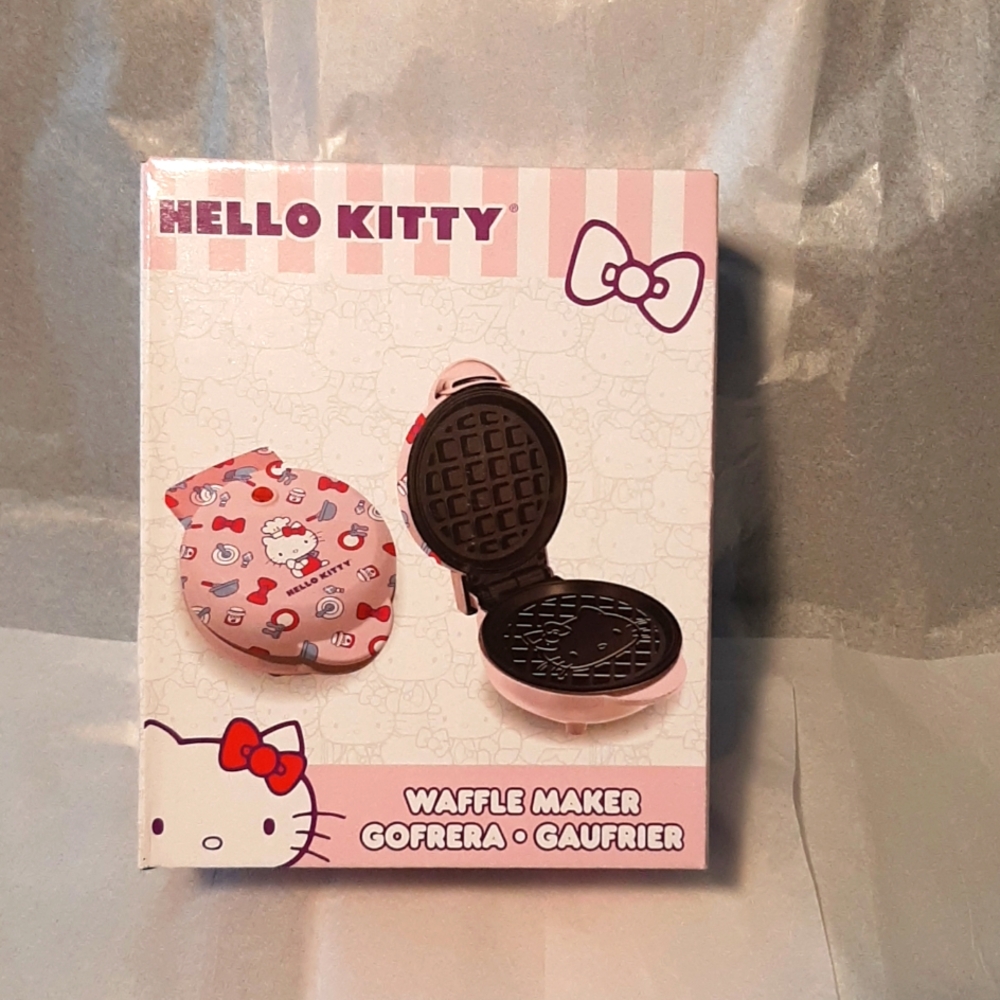 🚨 Hello Kitty Waffle Maker, Brand NEW in box
